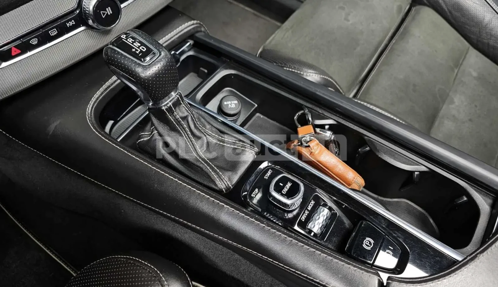 Volvo Xc90 * R design* Bang&Olufsen* FULL, снимка 9 - Автомобили и джипове - 54044073