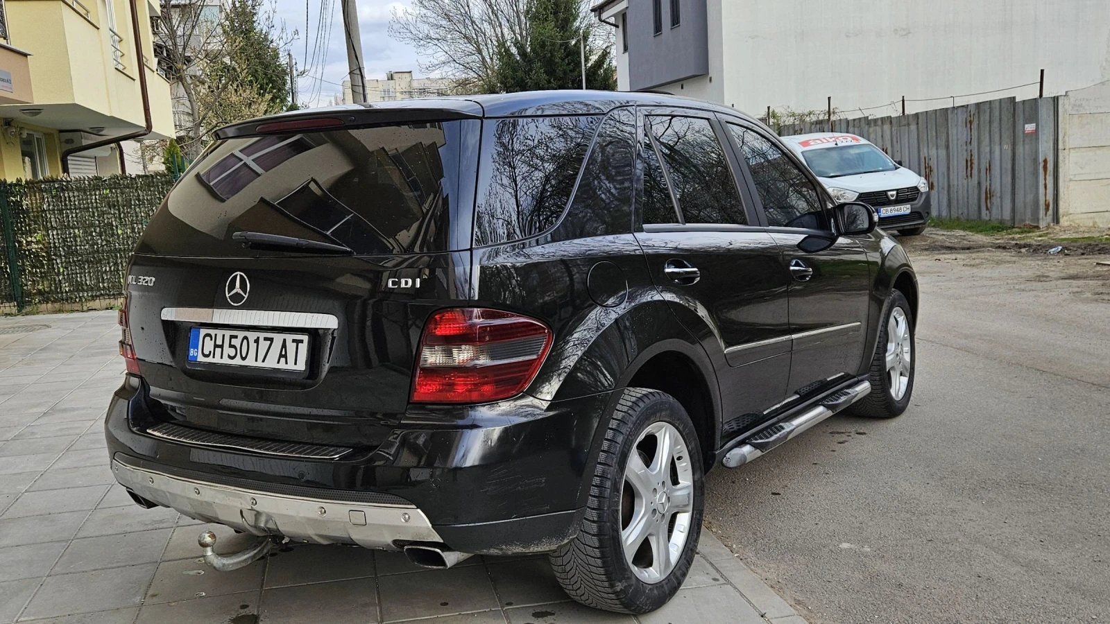 Mercedes-Benz ML 320, снимка 3 - Автомобили и джипове - 54161478