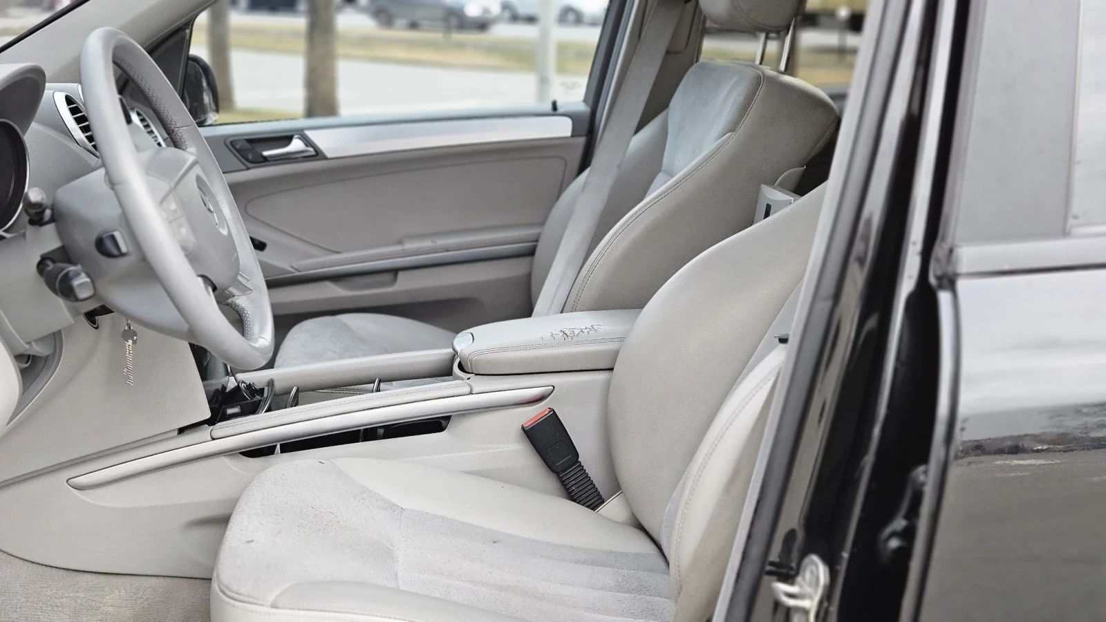 Mercedes-Benz ML 320, снимка 7 - Автомобили и джипове - 54161478