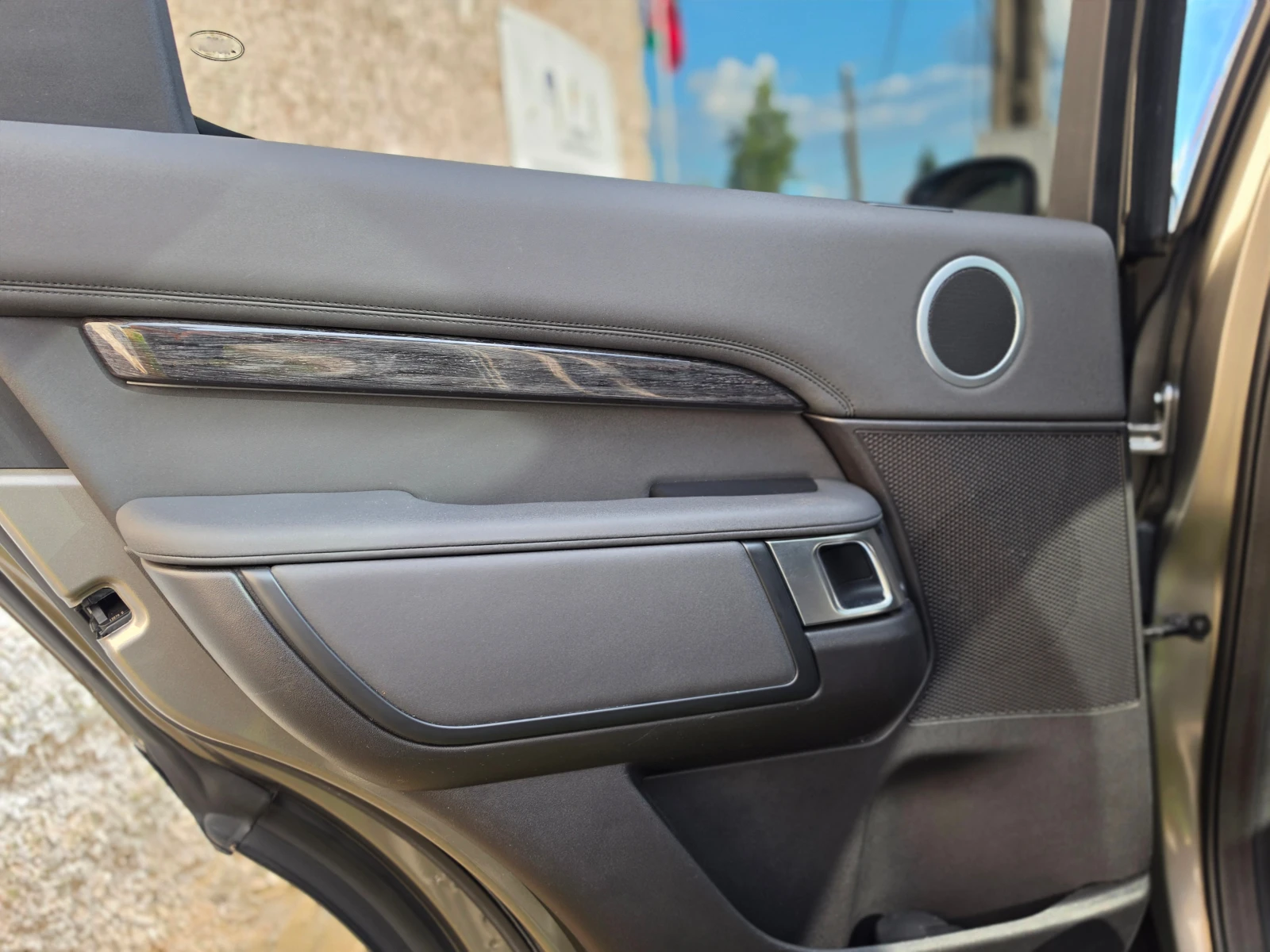 Land Rover Discovery l462 3.0 tdv6 , снимка 12 - Автомобили и джипове - 55027293