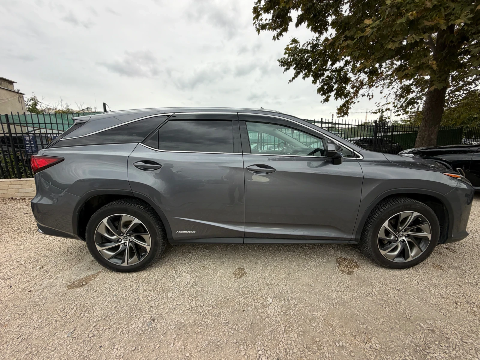 Lexus RX 450h 450hL* 7-места* Kamera-360* Head UP* 53000km* , снимка 8 - Автомобили и джипове - 56656276