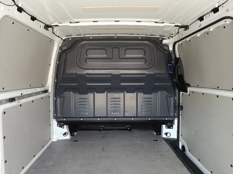 Mercedes-Benz Vito 111 CDI, снимка 10 - Бусове и автобуси - 52260461