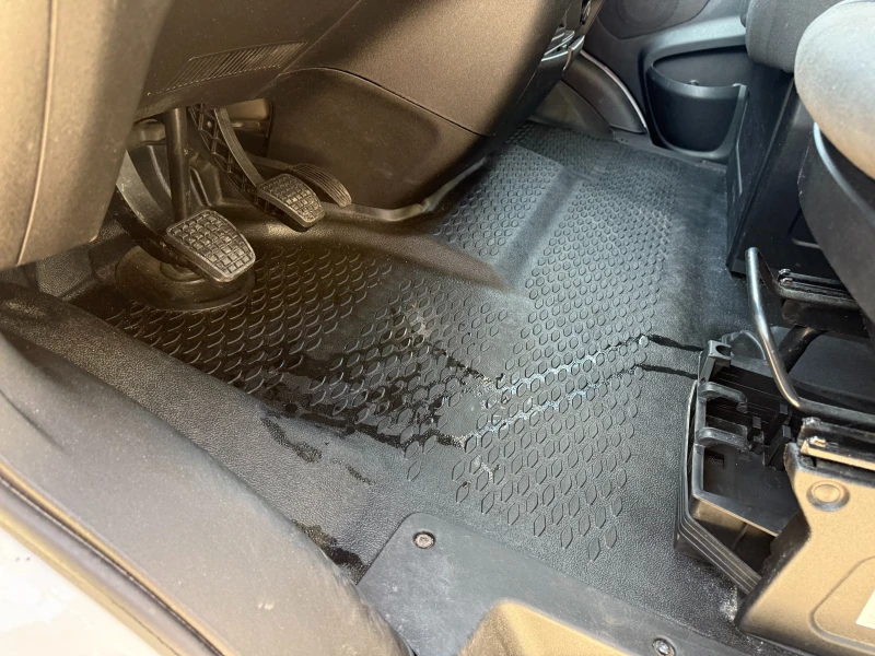 Iveco Daily 35-150 Хладилен + ток Maxi Климатроник , снимка 14 - Бусове и автобуси - 52034818