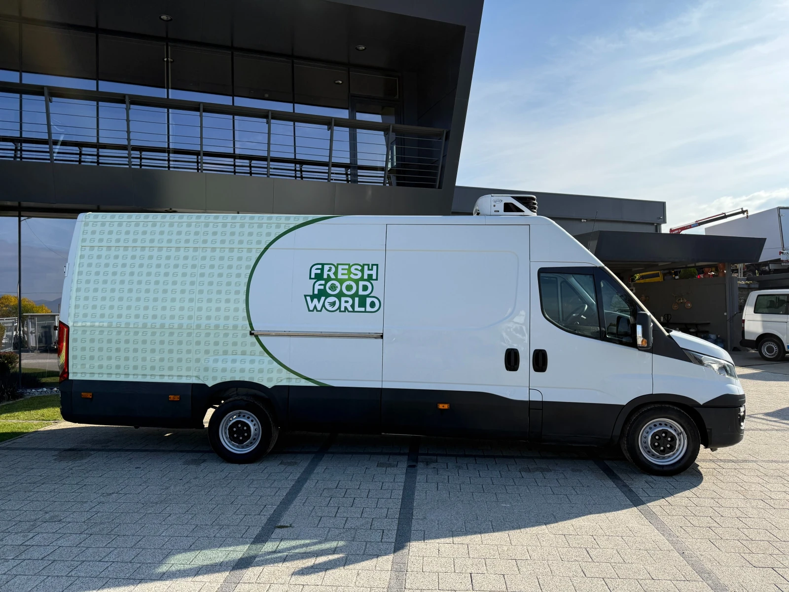 Iveco Daily 35-150 Хладилен + ток Maxi Климатроник  - изображение 8