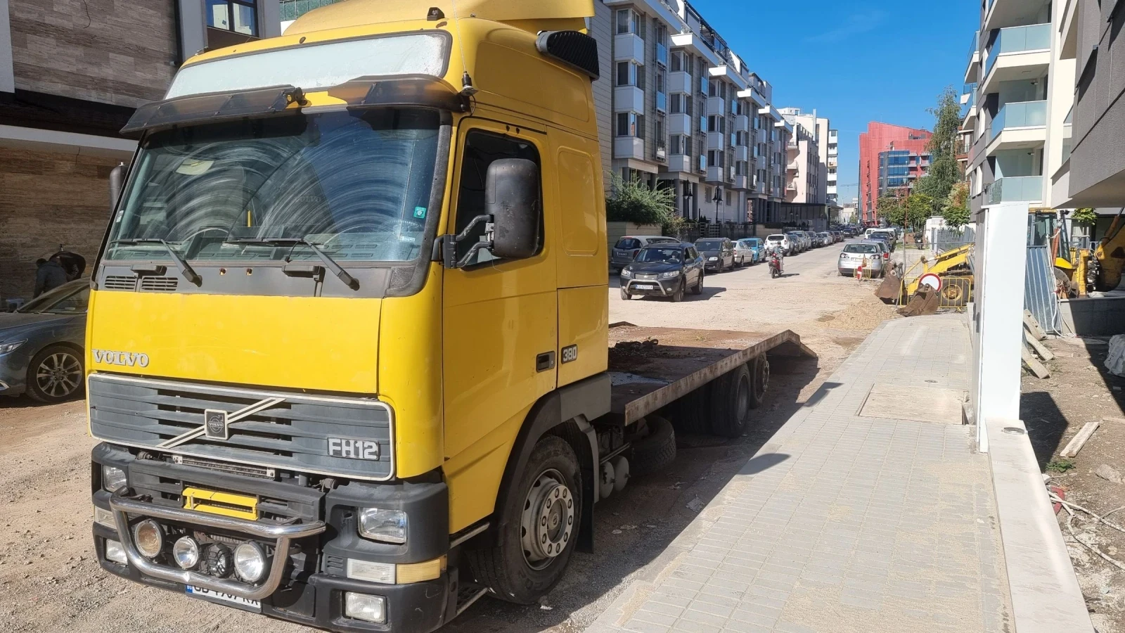 Volvo F12 Пътна помощ  - изображение 2