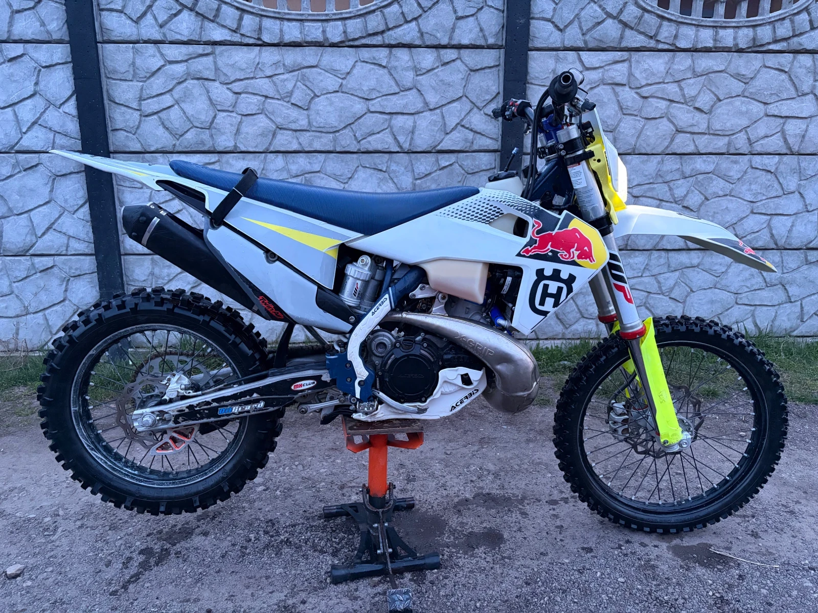 Husqvarna TE 300 TPI, снимка 5 - Мотоциклети и мототехника - 53978839