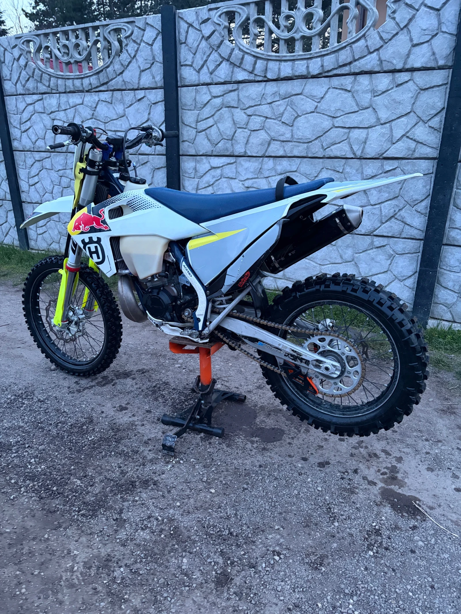 Husqvarna TE 300 TPI, снимка 4 - Мотоциклети и мототехника - 53978839