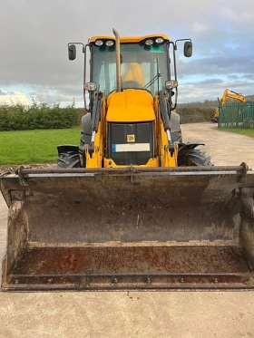      JCB 3CX