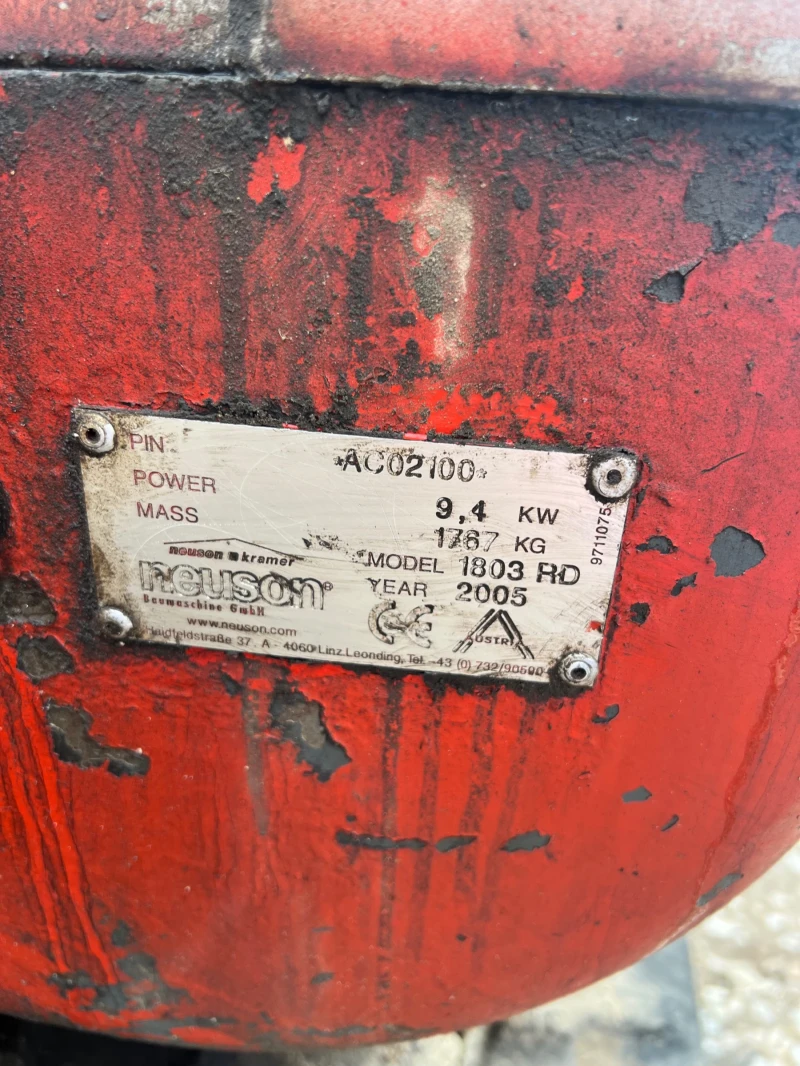 Багер Neuson 1803RD, снимка 4 - Индустриална техника - 52374508