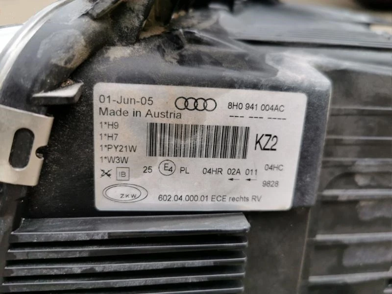 Десен Фар за Audi A4 2005г., снимка 3 - Части - 46348825