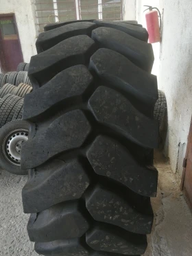 Гуми, снимка 1