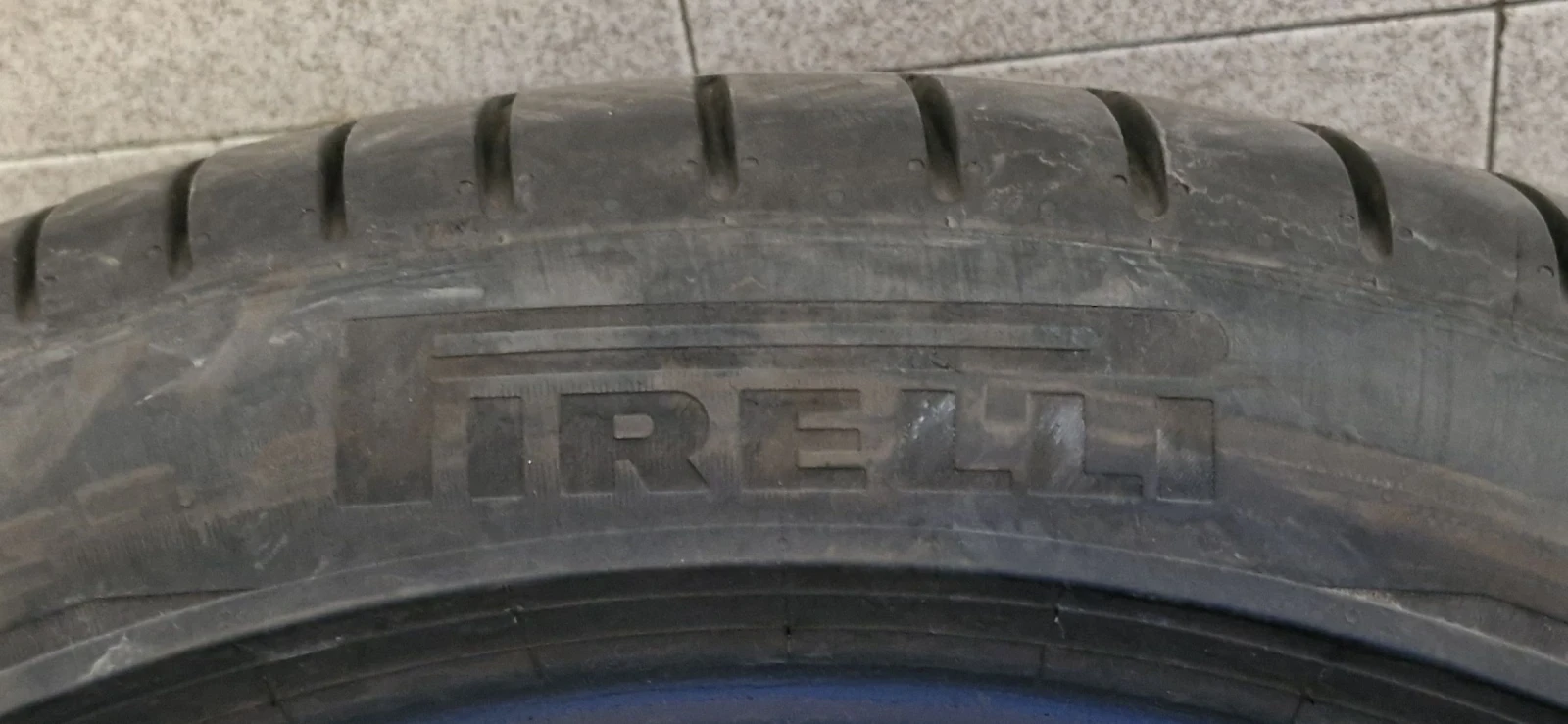 Гуми Летни 315/35R21, снимка 3 - Гуми и джанти - 54703114