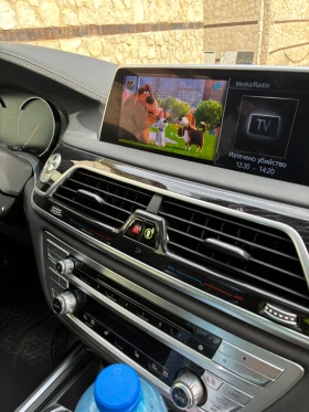 BMW 740 TV Bowers Wilkins, снимка 13