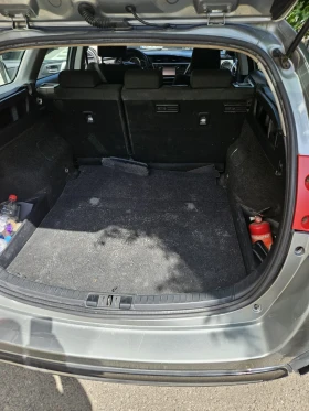 Toyota Auris, снимка 5