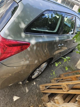 Toyota Auris, снимка 2