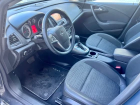 Opel Astra 1.6/НАВИ/ЗАВИВАЩИ ФАРОВЕ/ПАРКТРОНИЦИ, снимка 9