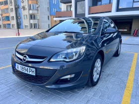 Opel Astra 1.6/НАВИ/ЗАВИВАЩИ ФАРОВЕ/ПАРКТРОНИЦИ, снимка 1