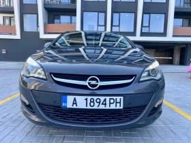 Opel Astra 1.6/НАВИ/ЗАВИВАЩИ ФАРОВЕ/ПАРКТРОНИЦИ, снимка 2