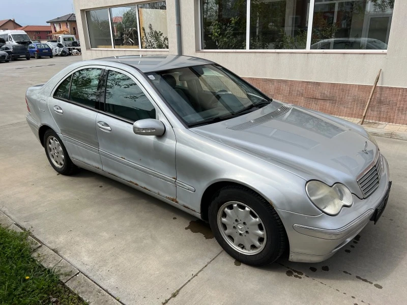 Mercedes-Benz C 220 CDI, снимка 5 - Автомобили и джипове - 40314674