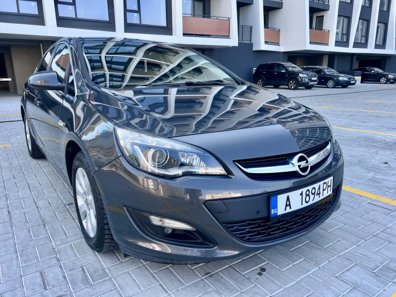 Opel Astra 1.6/НАВИ/ЗАВИВАЩИ ФАРОВЕ/ПАРКТРОНИЦИ, снимка 3 - Автомобили и джипове - 47480245