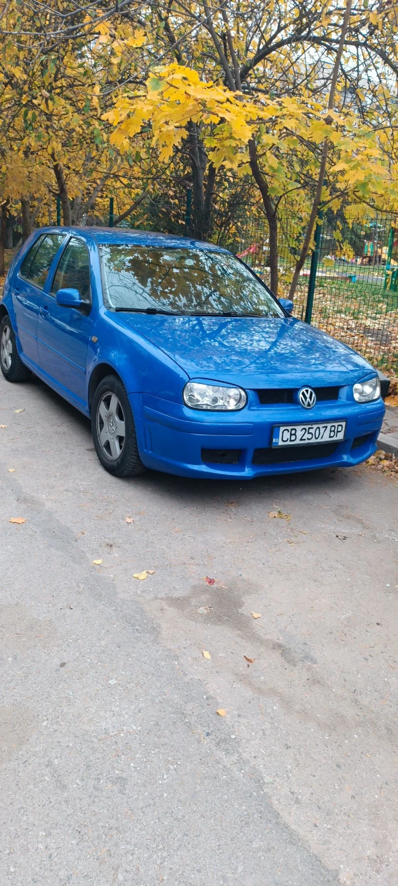 VW Golf 1.6 С РЕГИСТРАЦИЯ, снимка 1 - Автомобили и джипове - 48059893