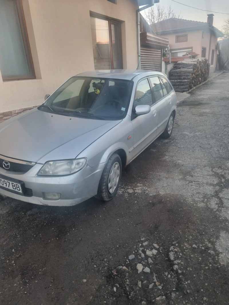 Mazda 323, снимка 2 - Автомобили и джипове - 48521789