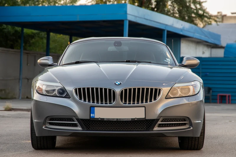 BMW Z4, снимка 2 - Автомобили и джипове - 52538305