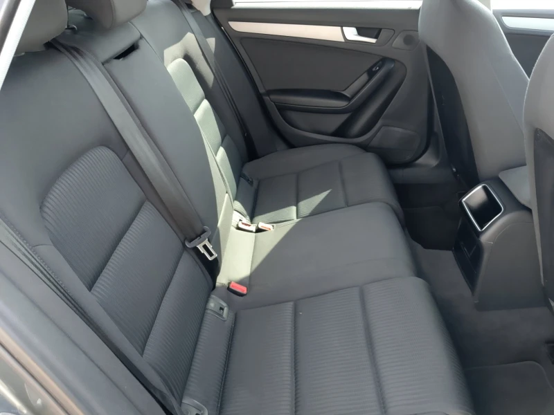 Audi A4 2.0 TDI Quatro, снимка 14 - Автомобили и джипове - 51226815