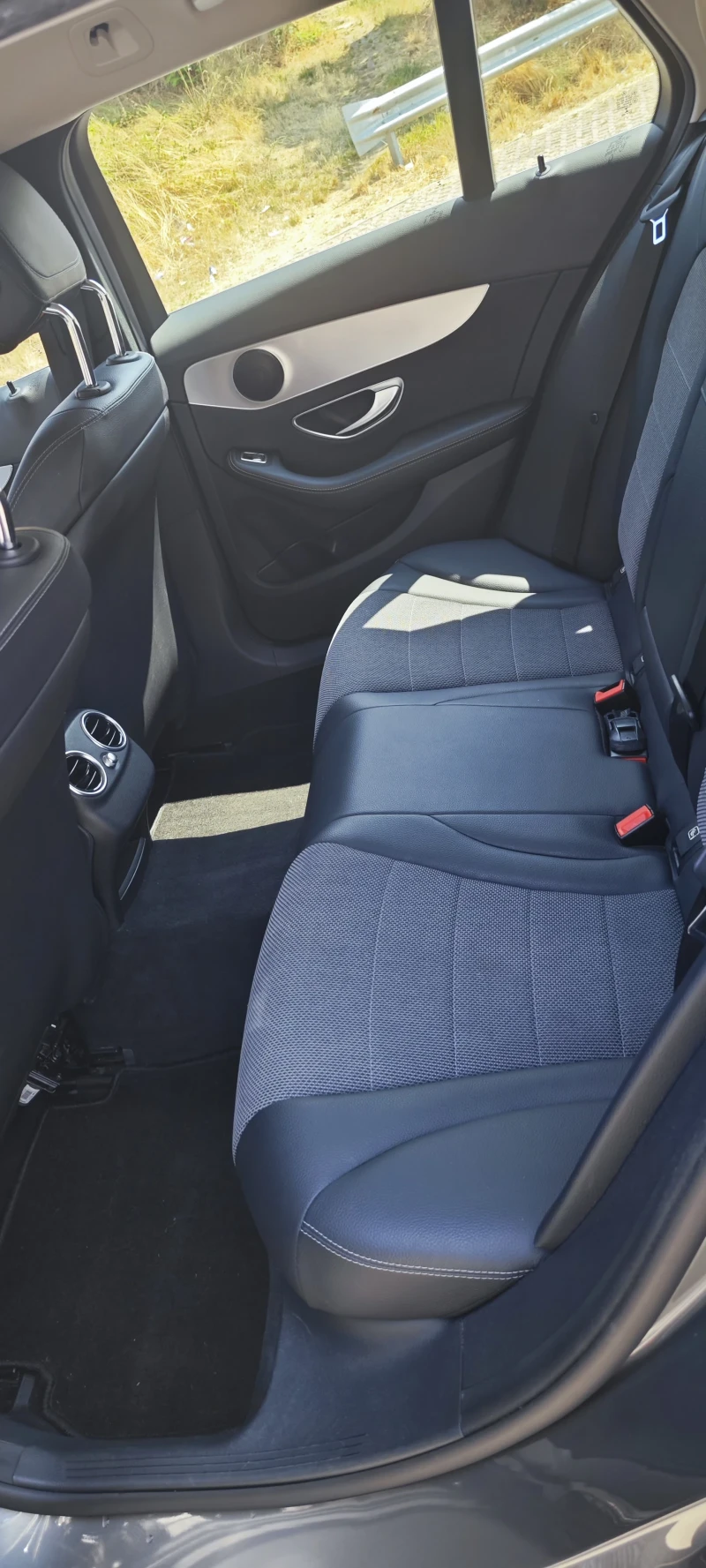 Mercedes-Benz C 250 !AMG/4MATIC/9Gtronic/, снимка 9 - Автомобили и джипове - 52356772