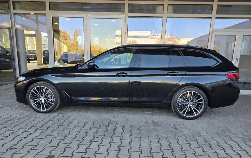 BMW 530 d xDrive Touring Facelift Luxury Line, снимка 2 - Автомобили и джипове - 52232799