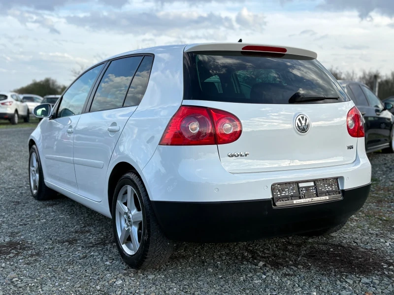 VW Golf 1.9 TDI, снимка 6 - Автомобили и джипове - 52388446