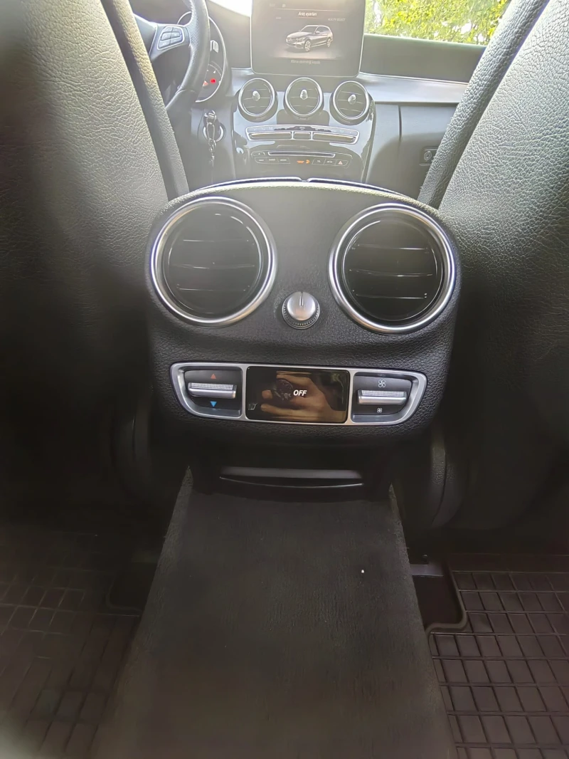 Mercedes-Benz C 220, снимка 9 - Автомобили и джипове - 53000603