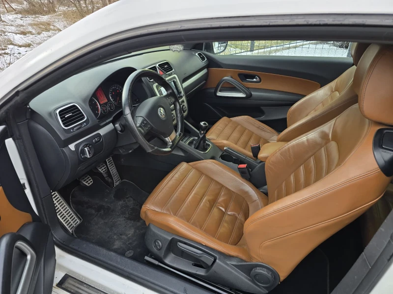 VW Scirocco 1.4 TSI R-LINE, снимка 7 - Автомобили и джипове - 53084142