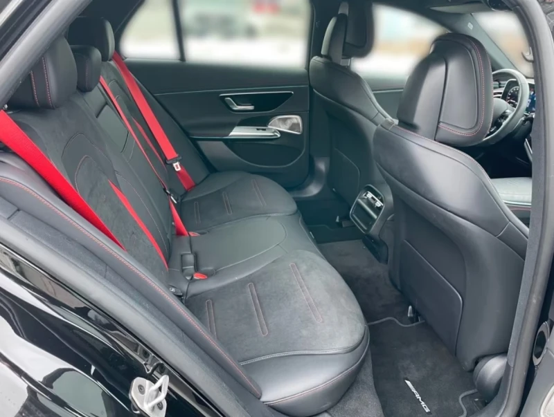 Mercedes-Benz E 53 AMG T-Modell* 4Matic+ * HYPERSCREEN* Digital Light, снимка 6 - Автомобили и джипове - 53274781