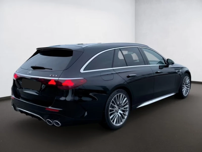 Mercedes-Benz E 53 AMG T-Modell* 4Matic+ * HYPERSCREEN* Digital Light, снимка 3 - Автомобили и джипове - 53274781