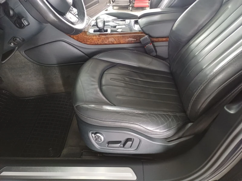 Audi A8 3.0 TDI 2012г Quatro, снимка 12 - Автомобили и джипове - 53519784