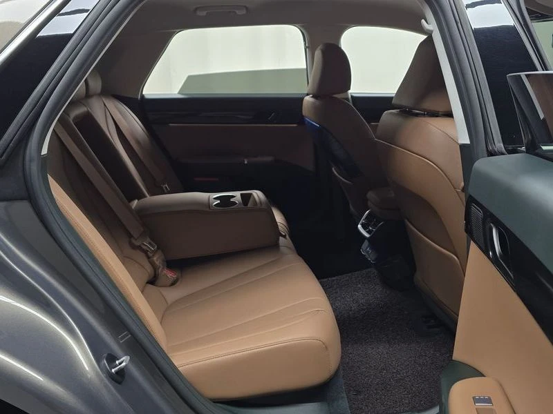 Hyundai Grandeur 2.5 300 hp Automatic, снимка 12 - Автомобили и джипове - 55821561