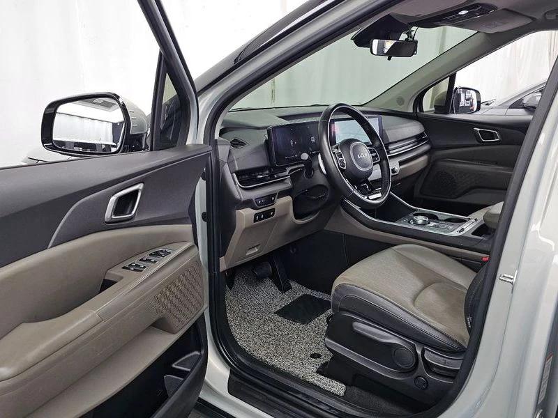 Kia Carnival 3.5 Automatic, снимка 10 - Автомобили и джипове - 55848495