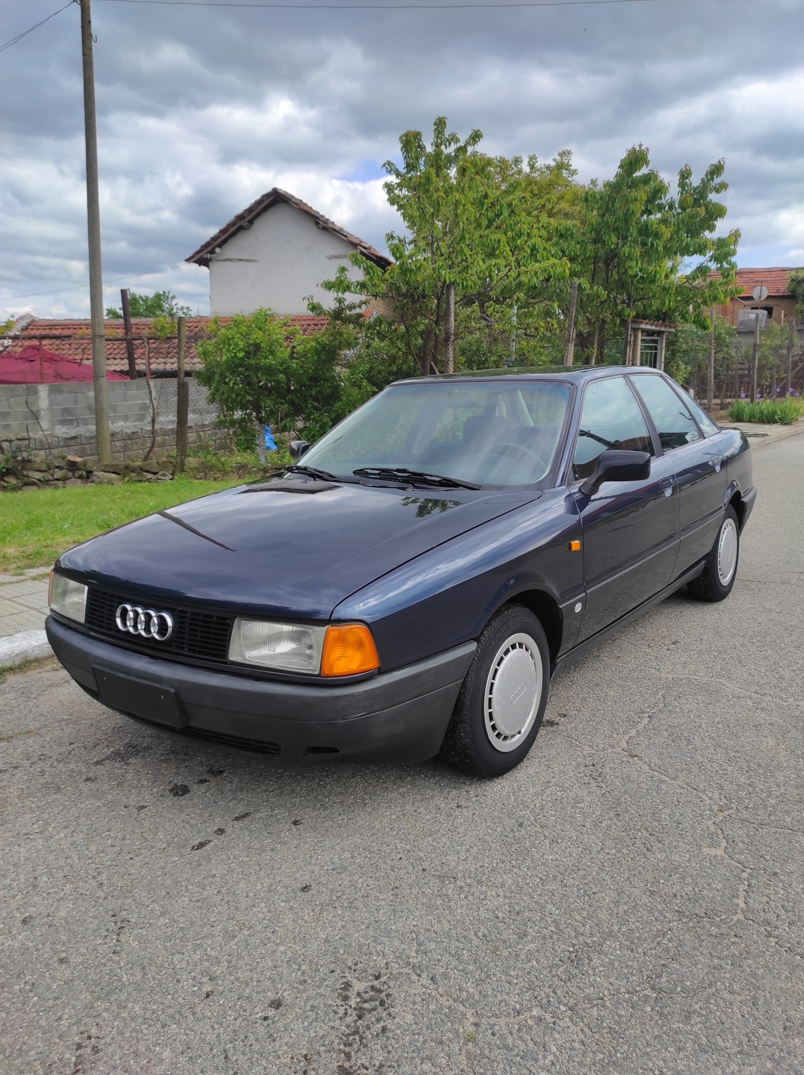 Audi 80 1.8 S - изображение 1