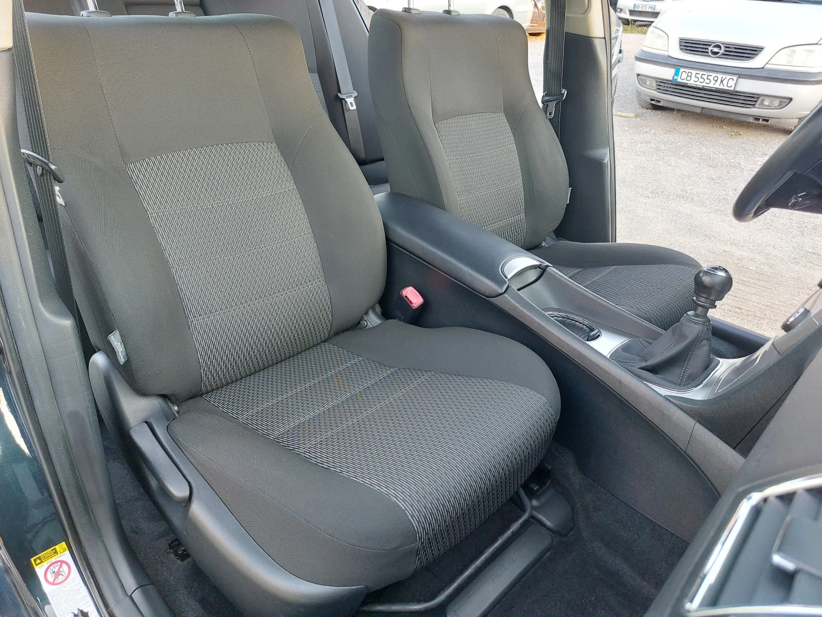 Toyota Avensis 2.0D4D 126   2.2D4D 150 NAVI  | Mobile.bg   14