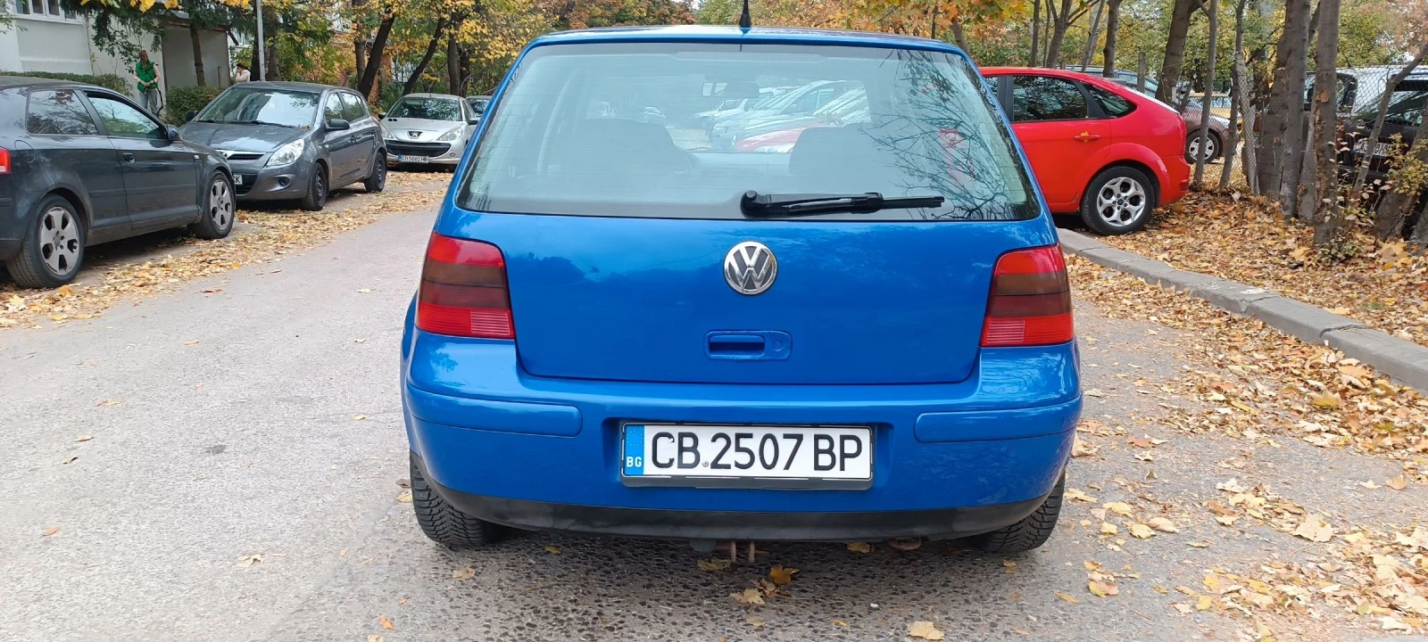 VW Golf 1.6 С РЕГИСТРАЦИЯ - изображение 6