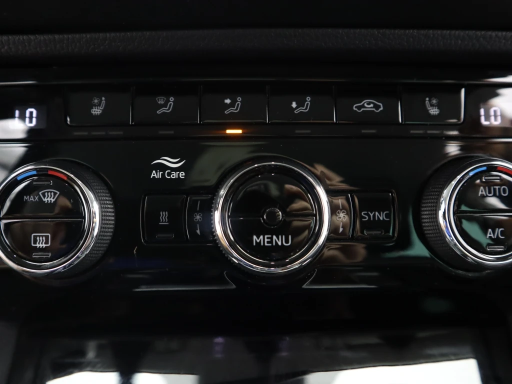 Skoda Superb 2.0 TDI/L&K/4x4/Digital | Mobile.bg   17