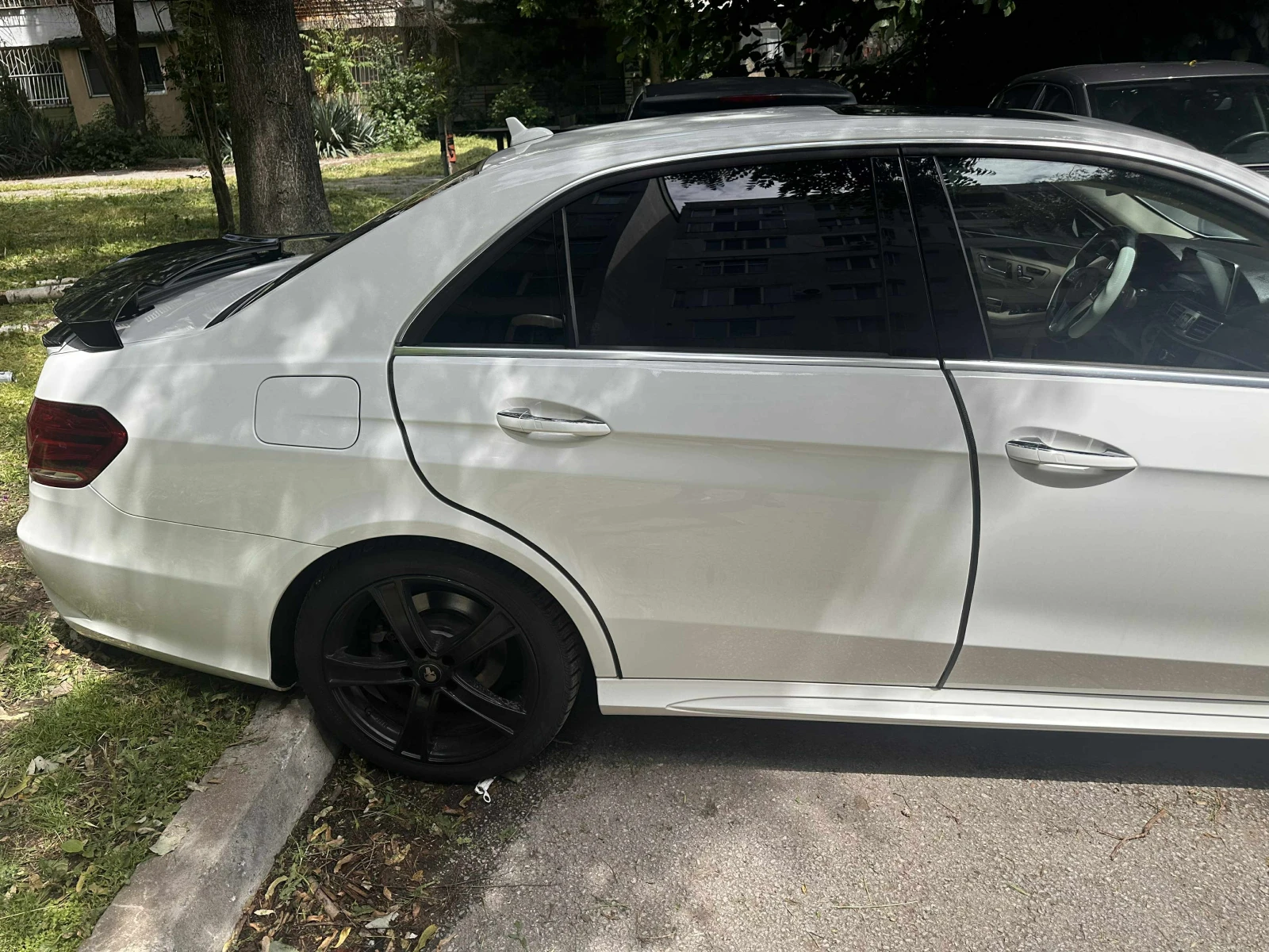 Mercedes-Benz E 350  - изображение 8