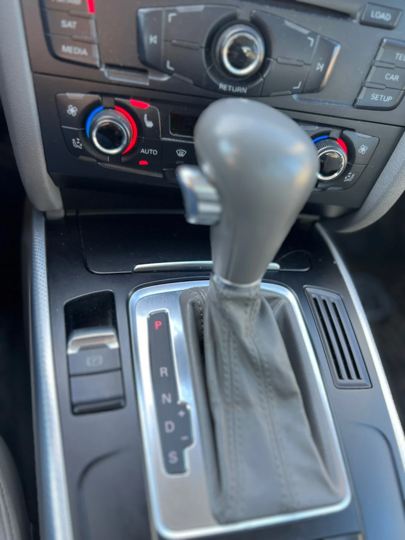 Audi A4 2.0 TFSI quattro - изображение 8