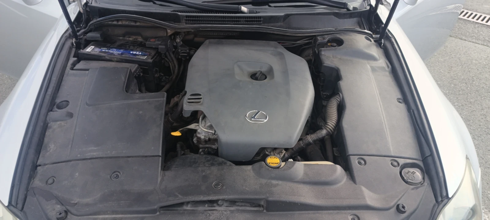 Lexus IS 220d  - изображение 6