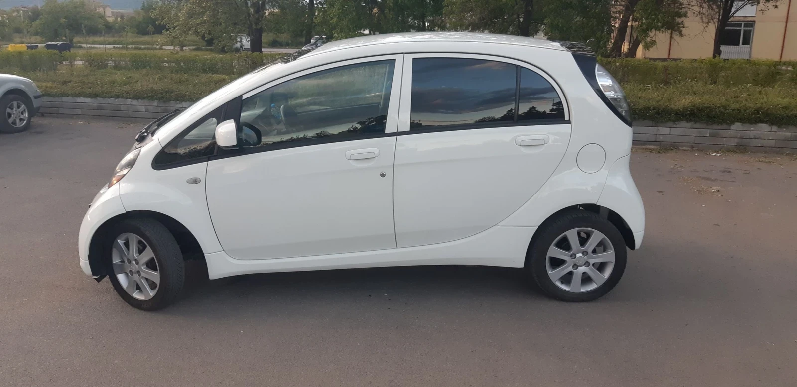 Mitsubishi I-MiEV 100% електрически - изображение 10