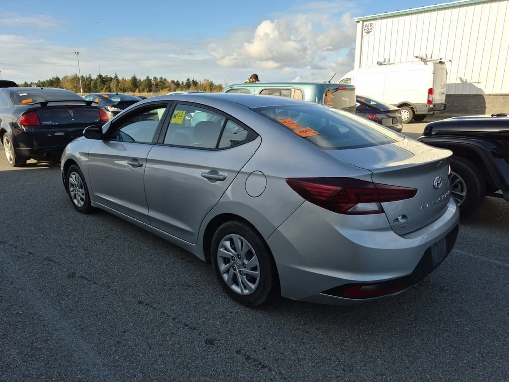 Hyundai Elantra * ESSENTIAL * CARFAX * БЕЗ ПЪРВОНАЧАЛНА ВНОСКА - изображение 4