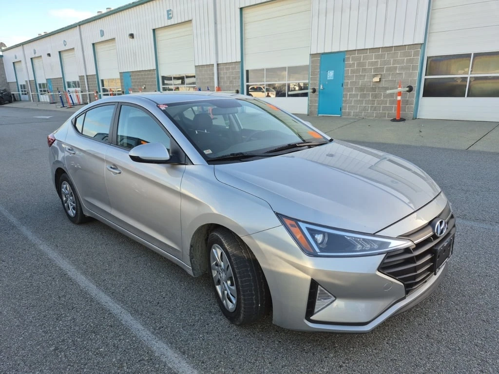 Hyundai Elantra * ESSENTIAL * CARFAX * БЕЗ ПЪРВОНАЧАЛНА ВНОСКА - изображение 2