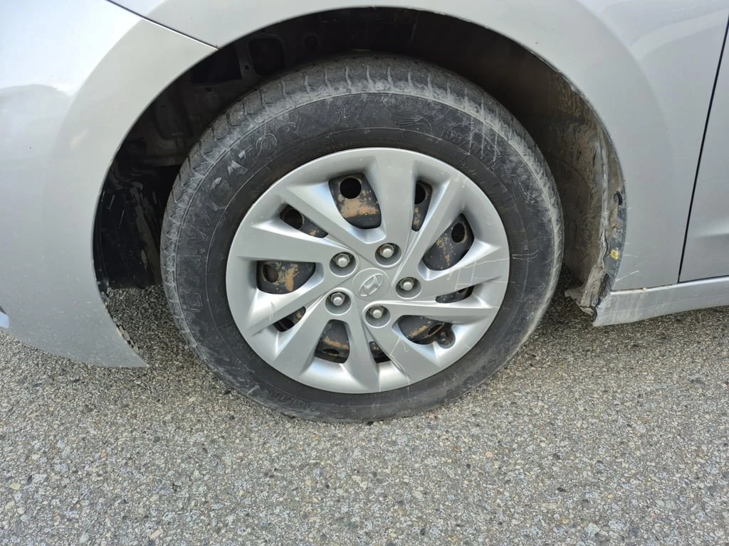 Hyundai Elantra * ESSENTIAL * CARFAX * БЕЗ ПЪРВОНАЧАЛНА ВНОСКА - изображение 6