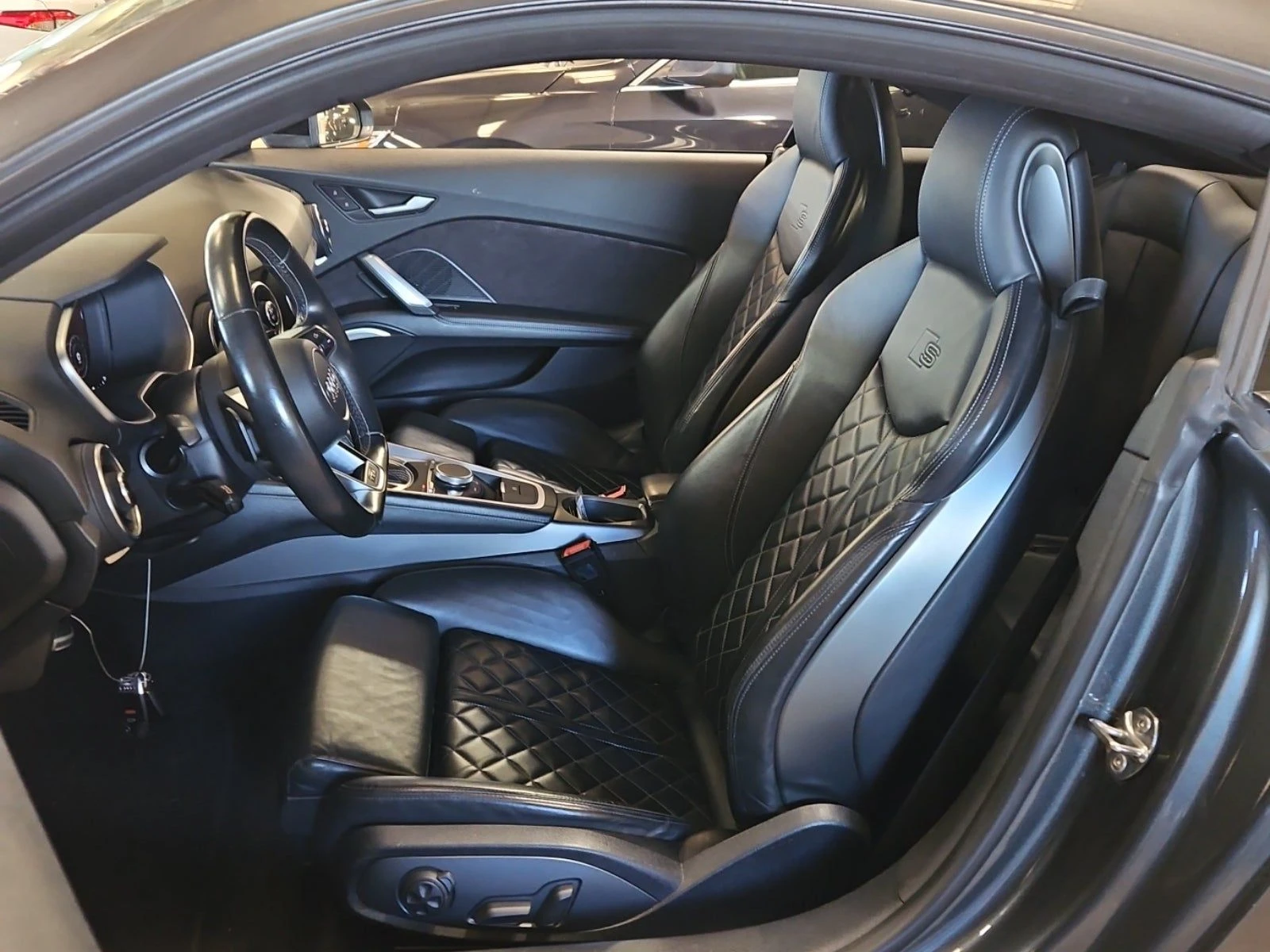 Audi Tt S - изображение 10